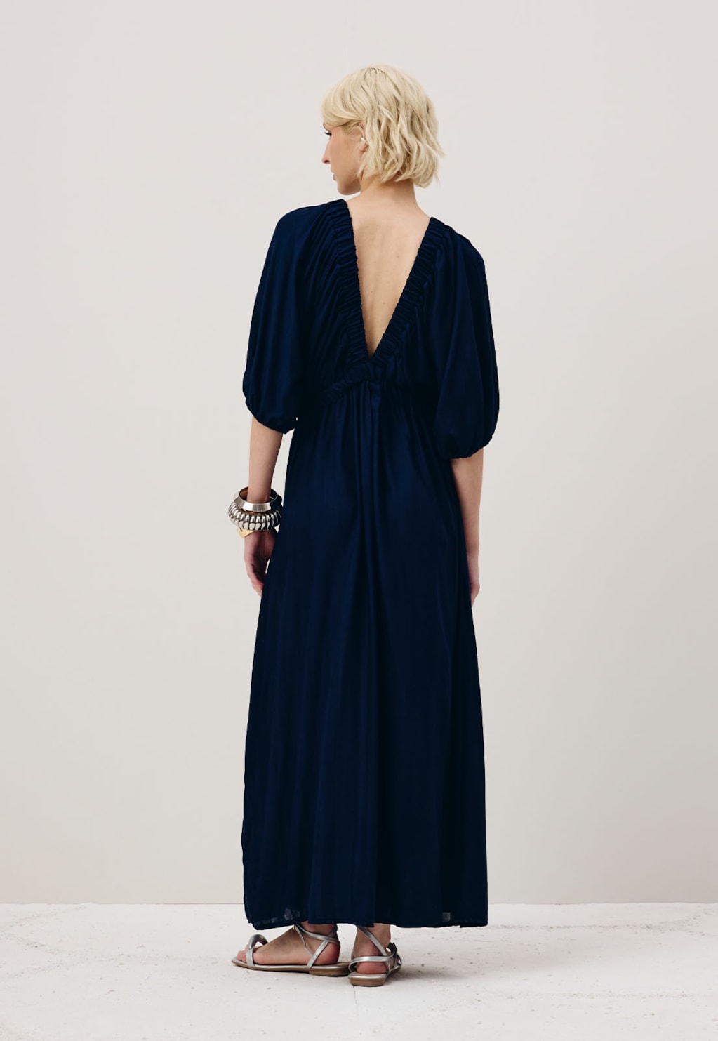 Vestido Midi Elástico Busto