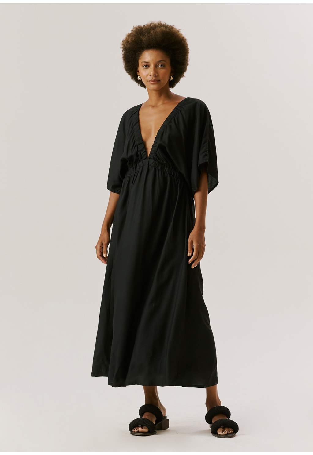 Vestido Midi Elástico Decote