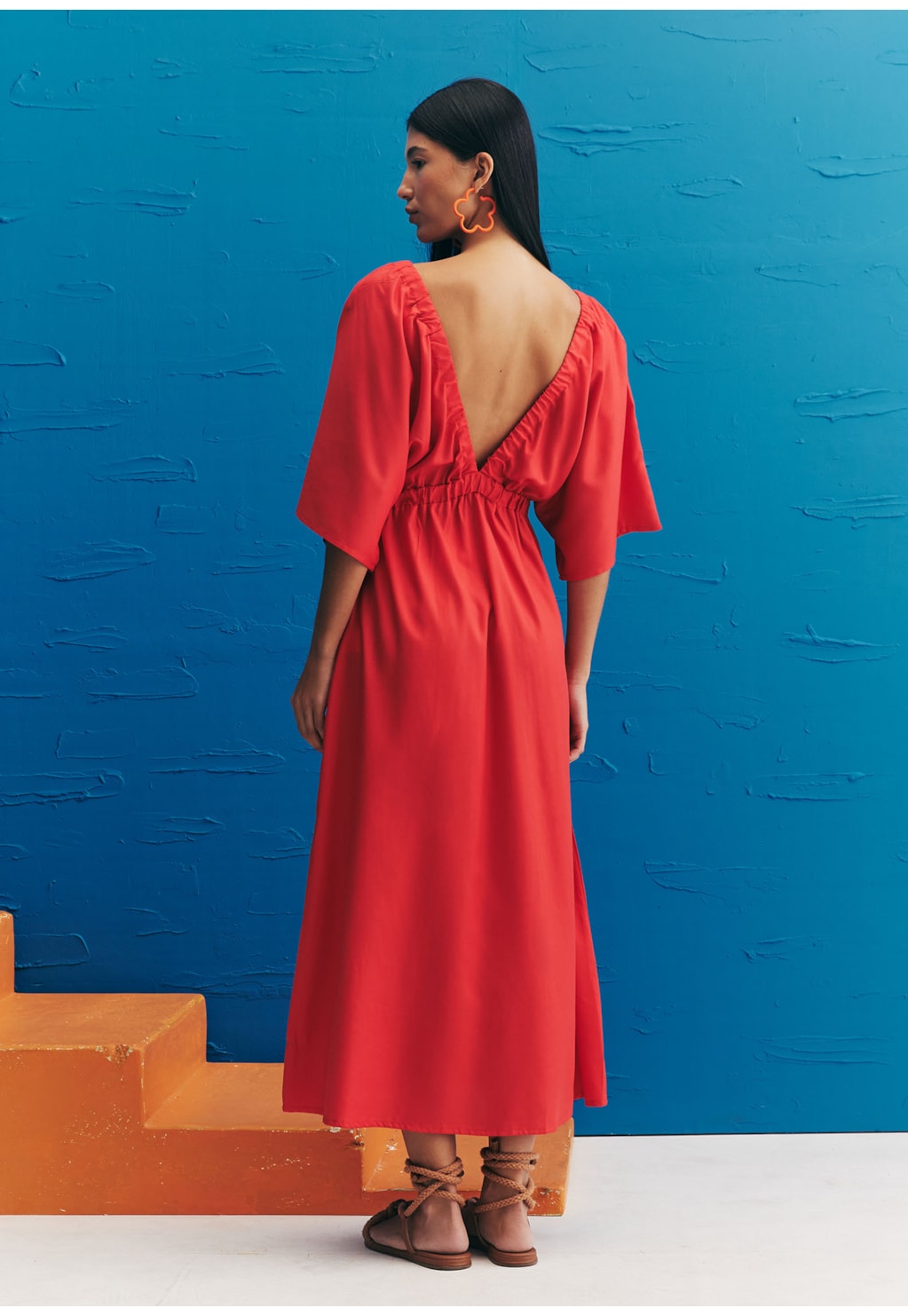 Vestido Midi Elástico Decote