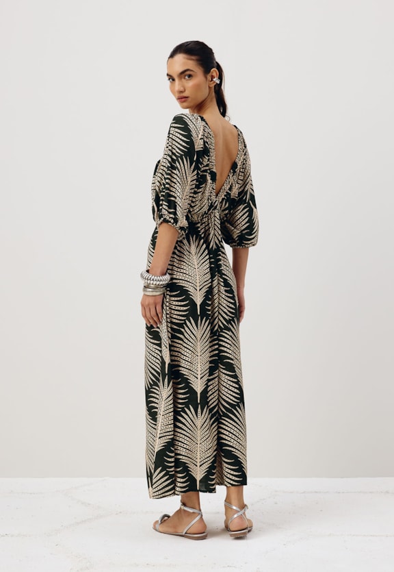 Vestido Midi Elástico Estampado Palmas Vista Traseira