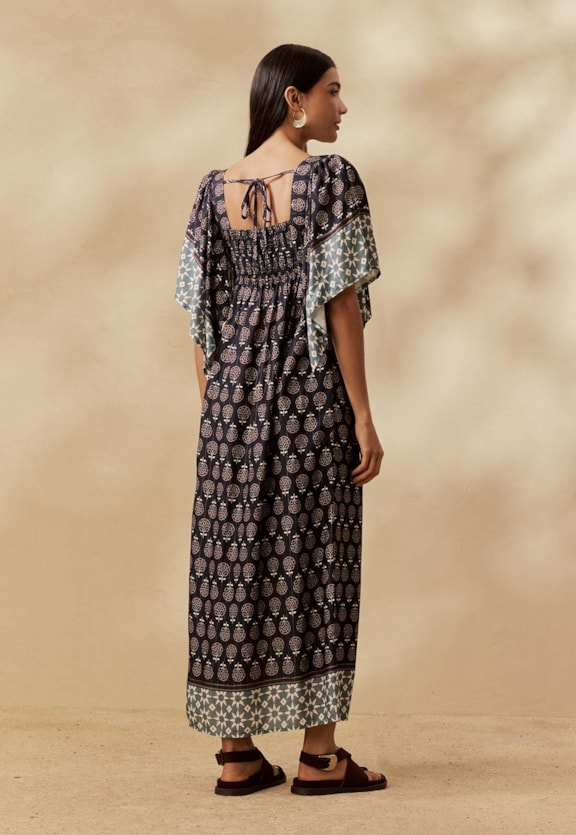 Vestido Midi Estampado Cielo Inca Vista Traseira