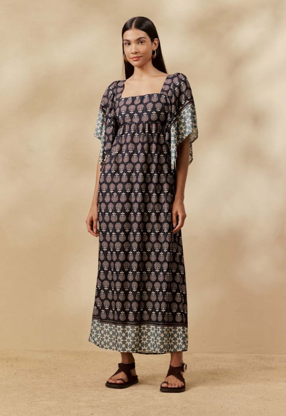 Vestido Midi Estampado Cielo Inca Vista Frontal