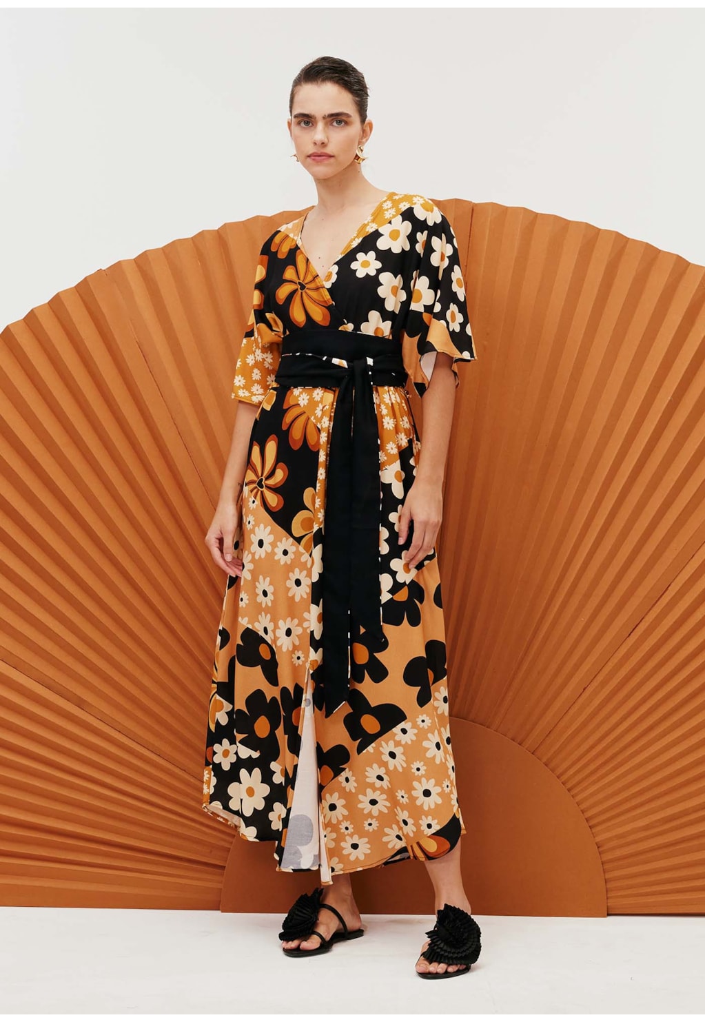 Vestido Midi Fenda Frontal Estampado Salsa