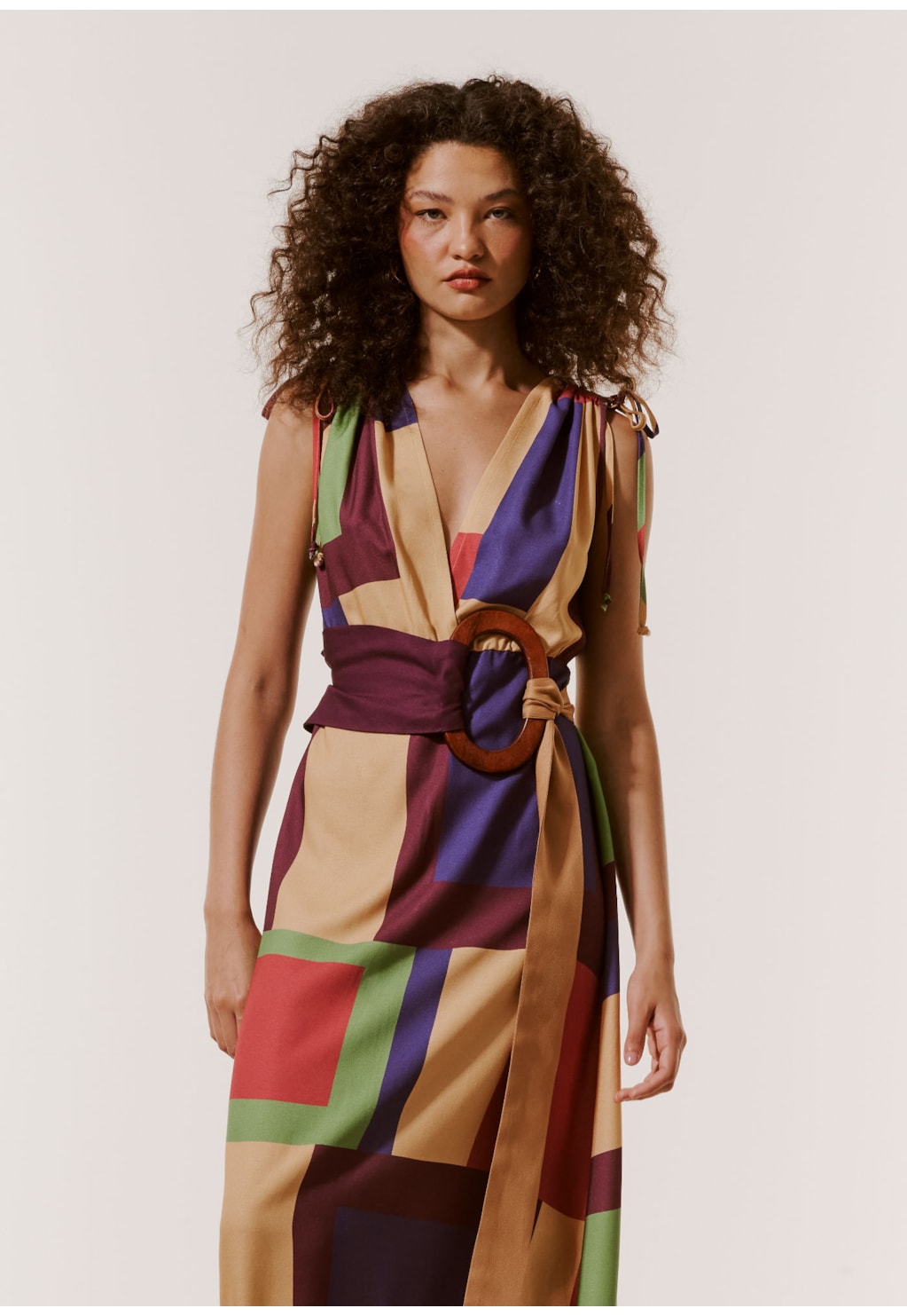 Vestido Midi Franzido Estampado Chapadas