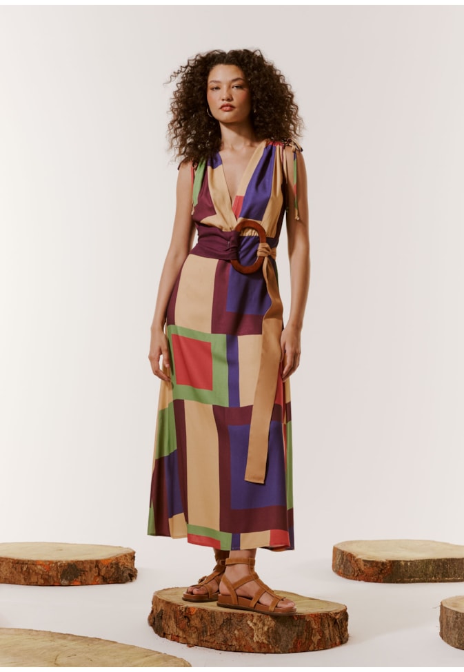 Vestido Midi Franzido Estampado Chapadas