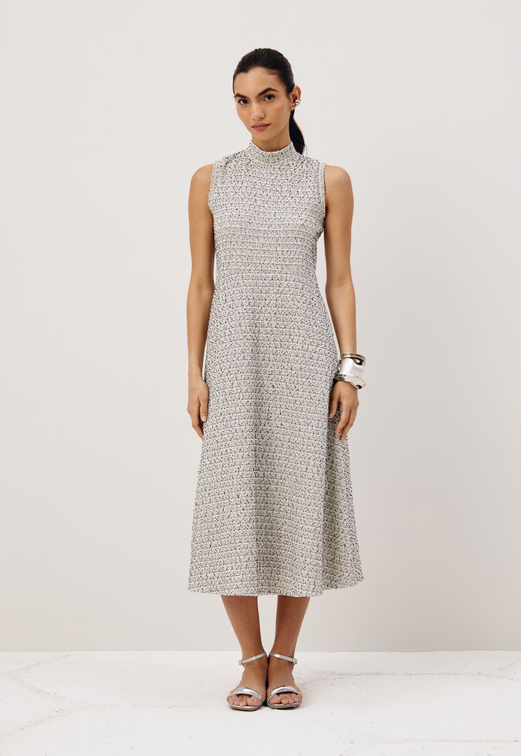 Vestido Midi Gola Alta