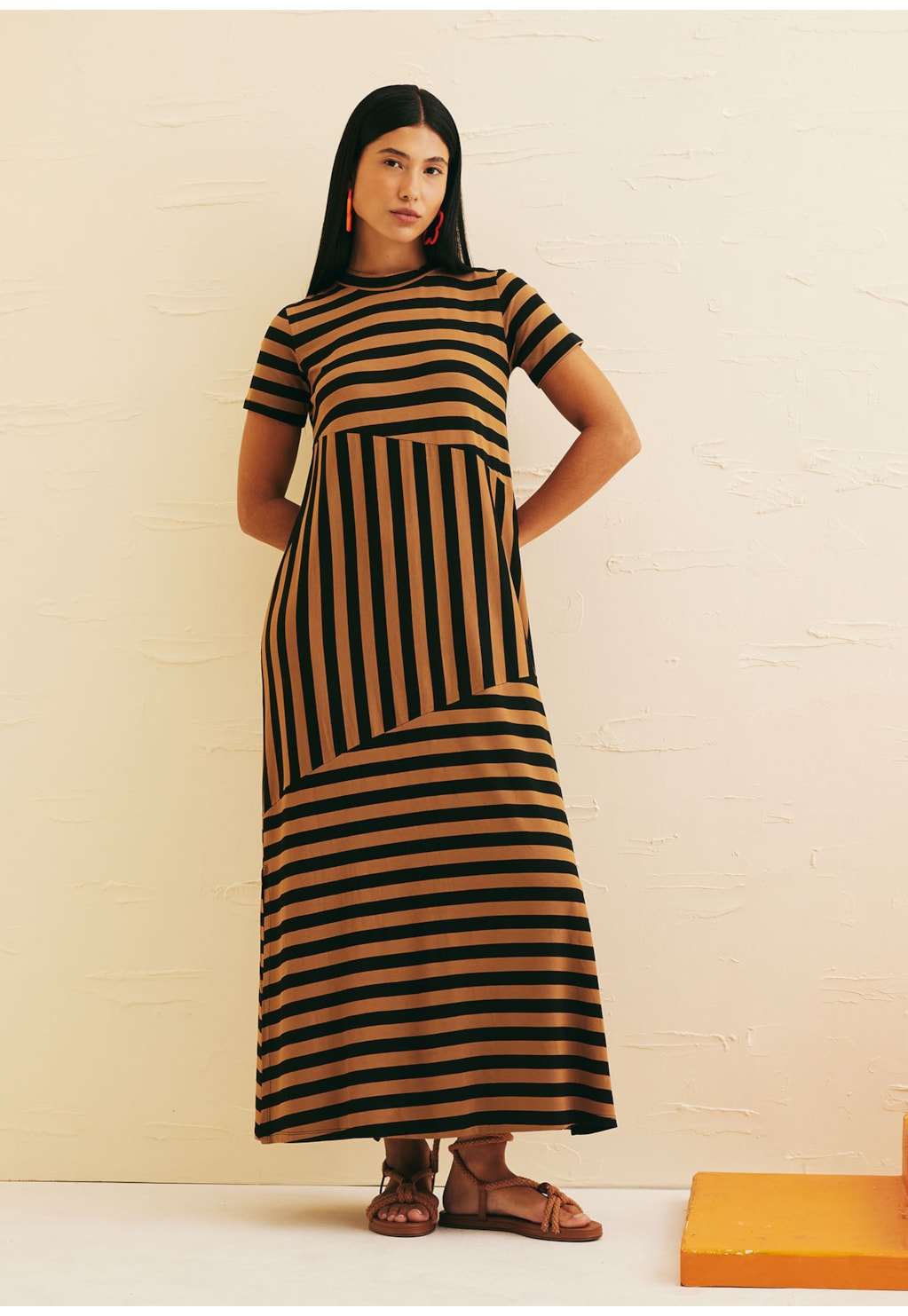 Vestido Midi Jogo de Listras Golinha