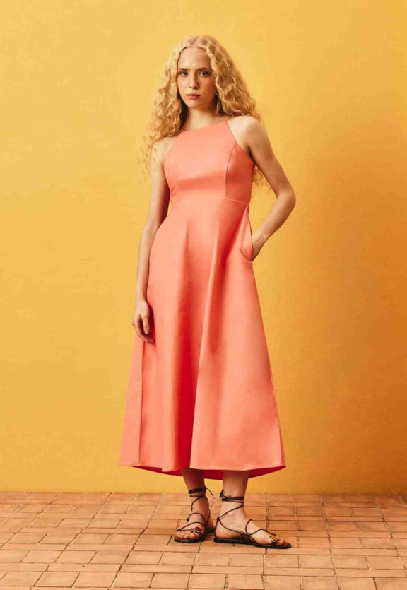 Vestido Midi Liso Amarração Vista Frontal