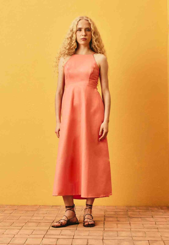 Vestido Midi Liso Amarração