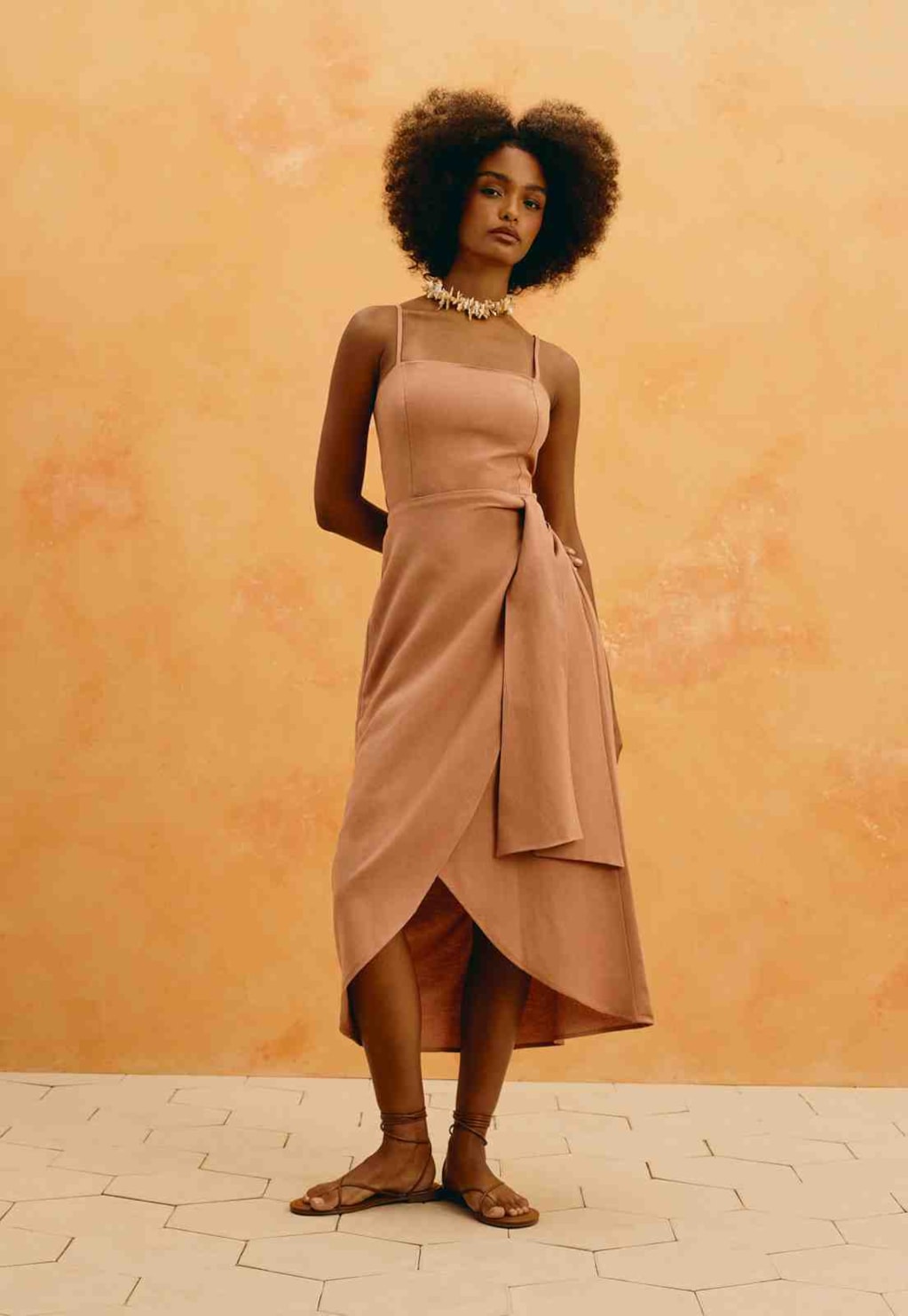 Vestido Midi Liso Amarração Transpasse 