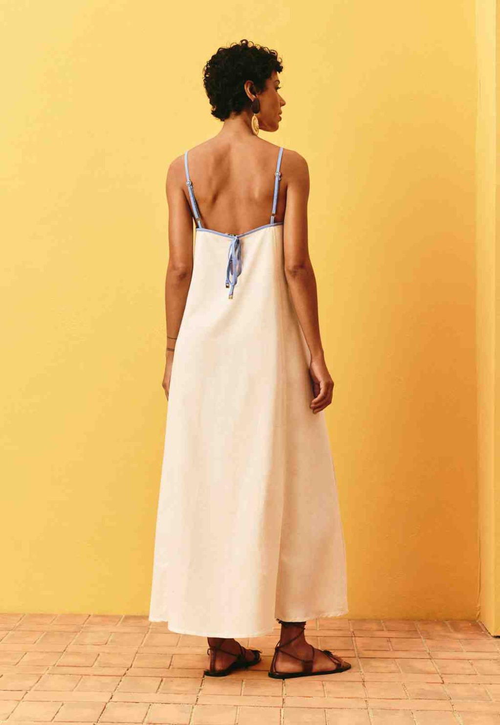 Vestido Midi Liso Bicolor