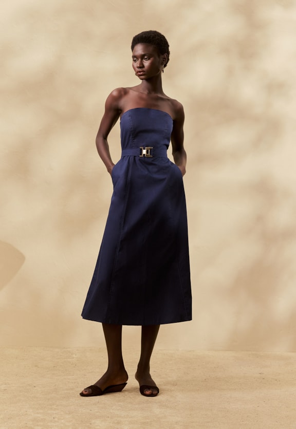 Vestido Midi Liso Cinto Vista Frontal