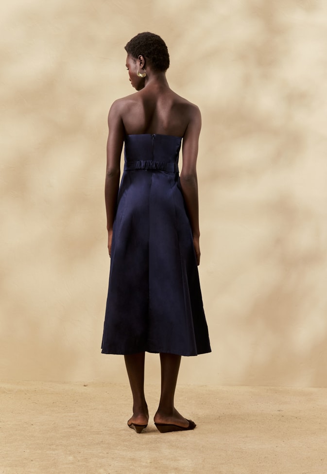 Vestido Midi Liso Cinto