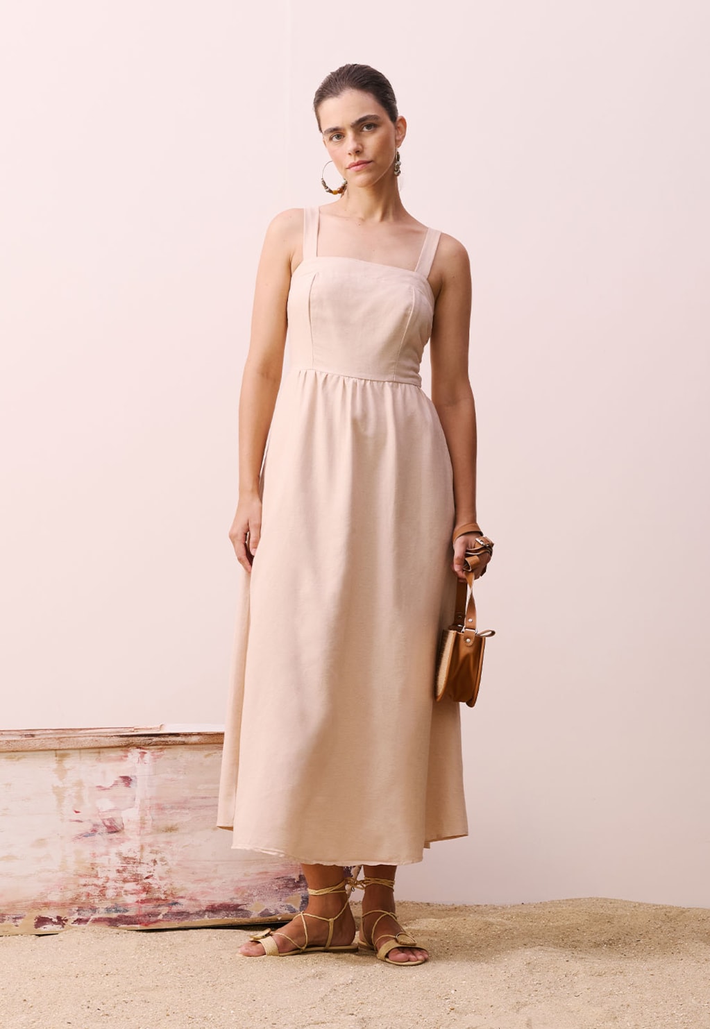 Vestido Midi Liso Decote Reto Amarração