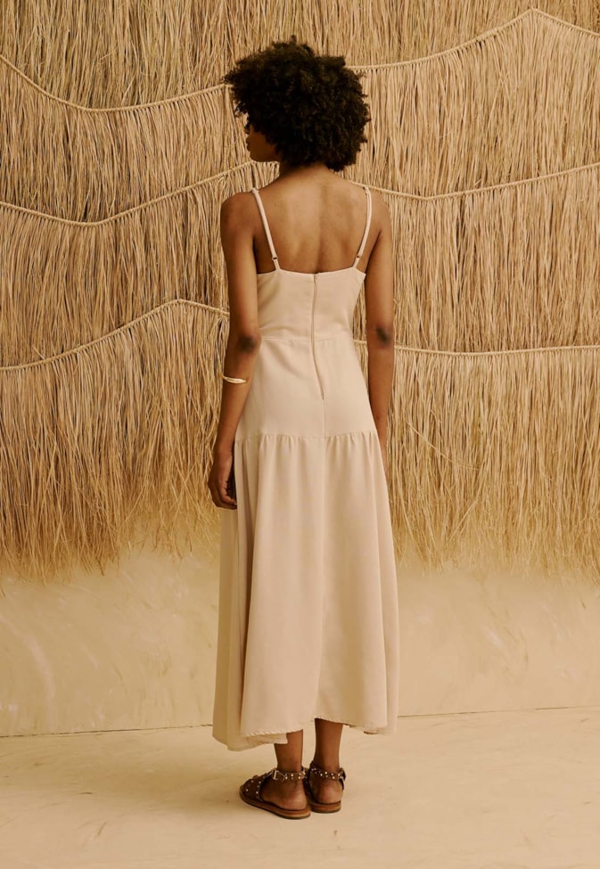 Vestido Midi Liso Decote V