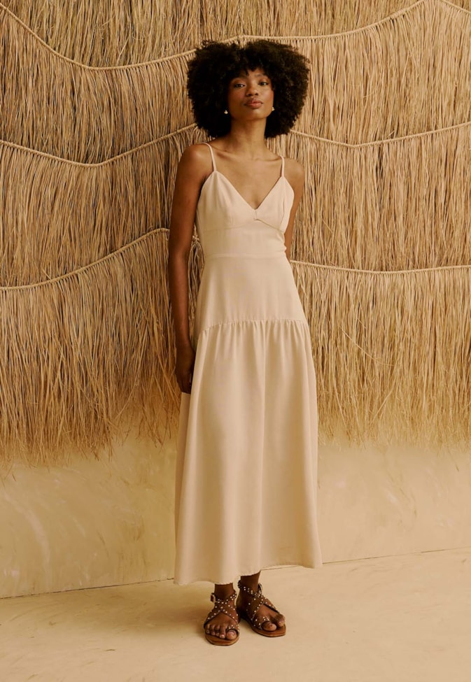 Vestido Midi Liso Decote V