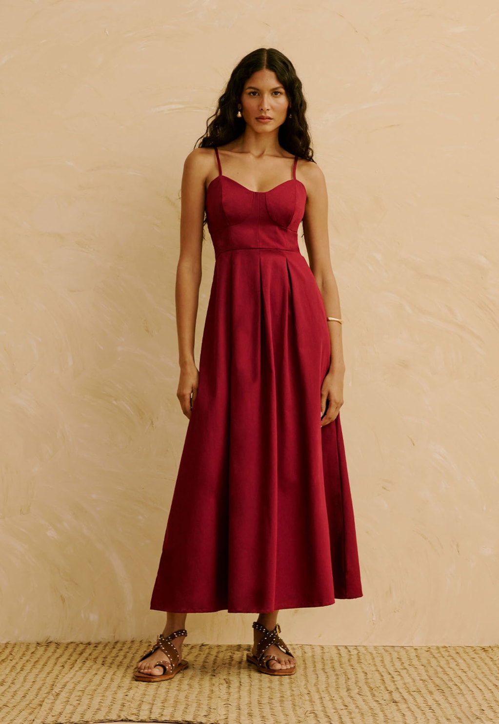 Vestido Midi Liso Detalhe Pregas  