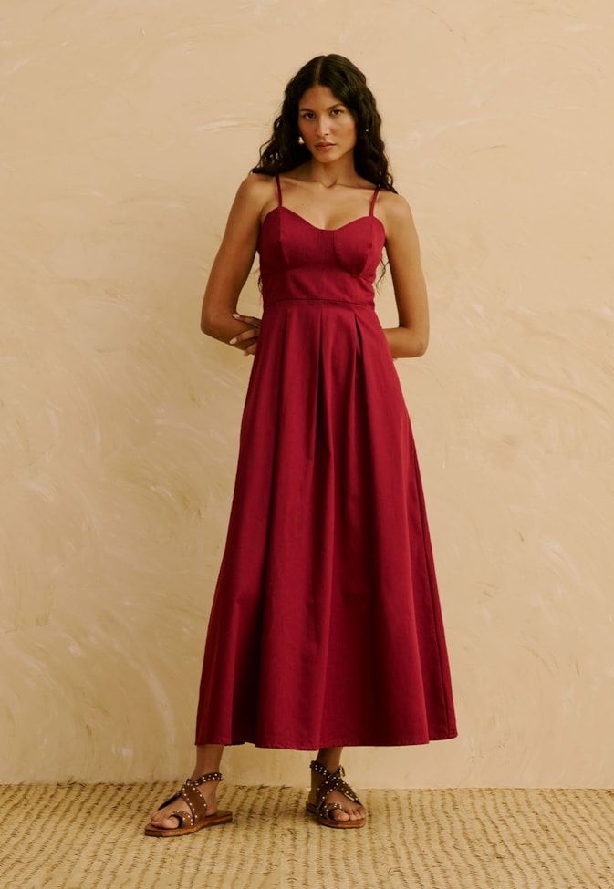 Vestido Midi Liso Detalhe Pregas  