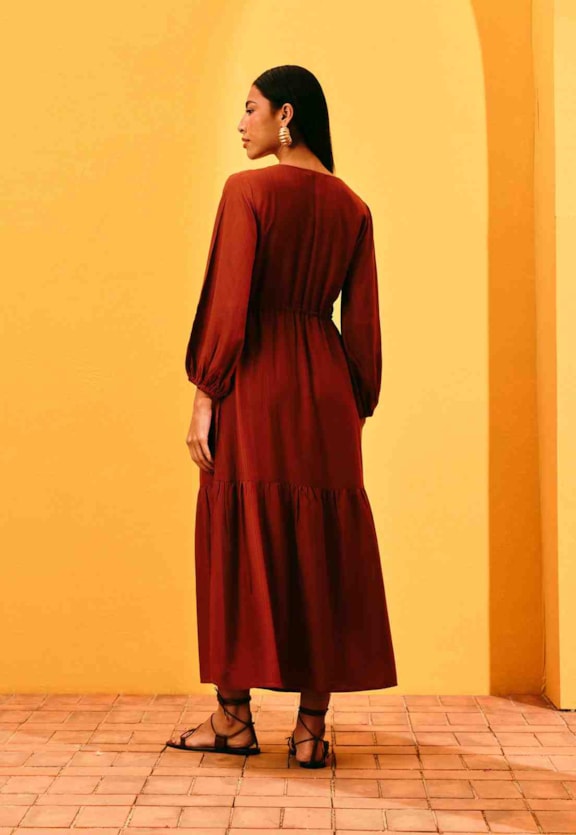Vestido Midi Liso Manga Bufante Vista Traseira