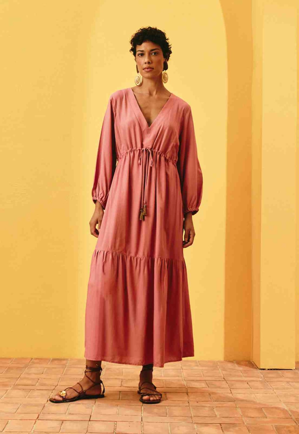 Vestido Midi Liso Manga Bufante