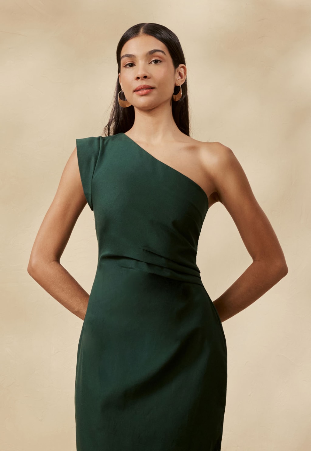 Vestido Midi Liso Pregas