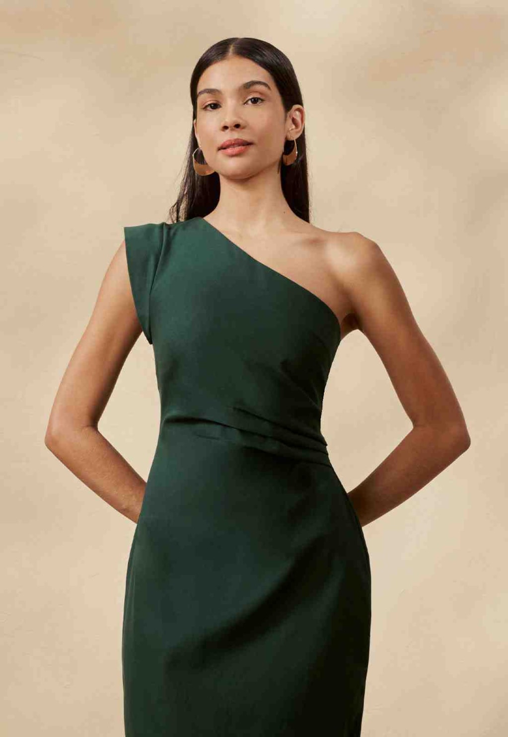 Vestido Midi Liso Pregas