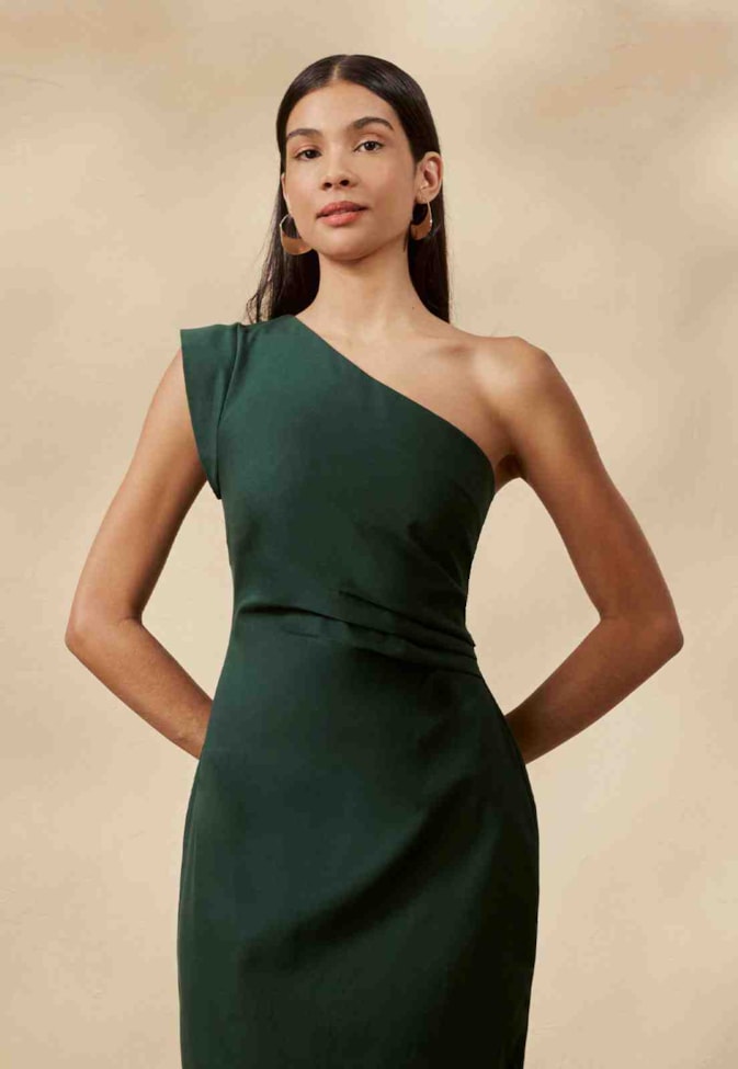 Vestido Midi Liso Pregas