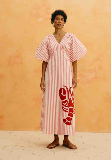 Vestido Midi Listrado Bordado Lagosta Vista Frontal