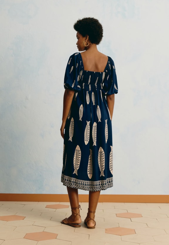 Vestido Midi Manga Bufante Estampado Cayma Vista Traseira