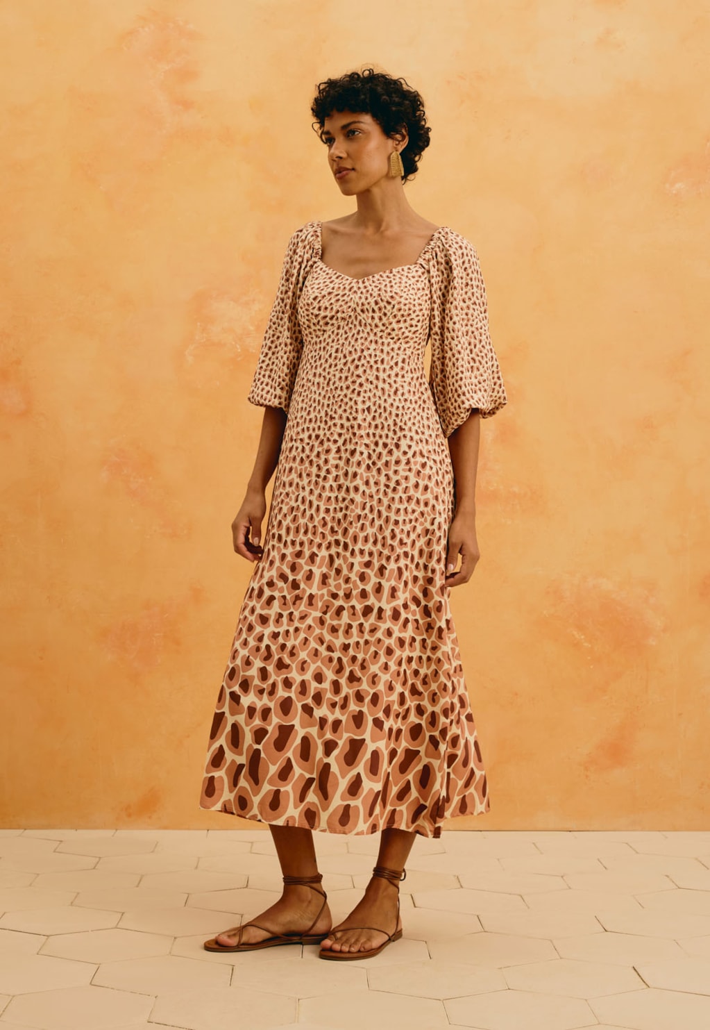 Vestido Midi Manga Bufante Estampado La Selva