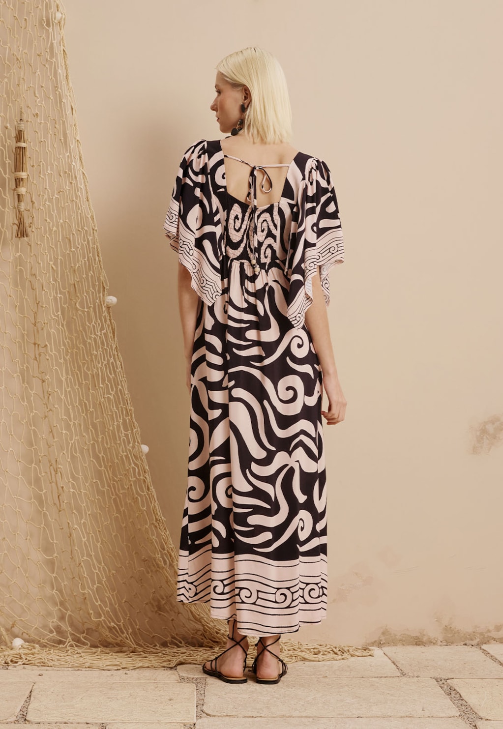 Vestido Midi Manga Decote Nó Estampado Pororoca