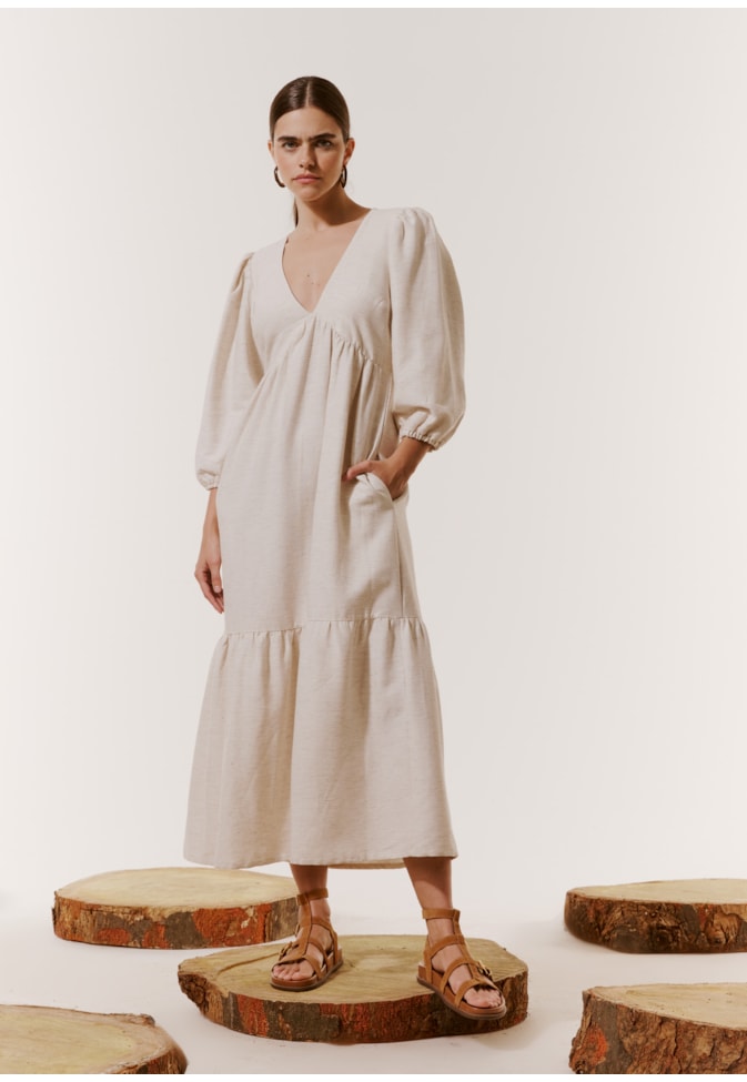 Vestido Midi Solto com Bolso Liso