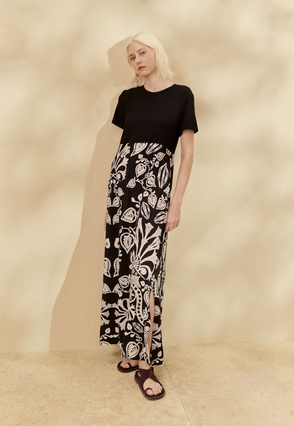 Vestido Mix Malha Estampado Cacau Rei Vista Frontal