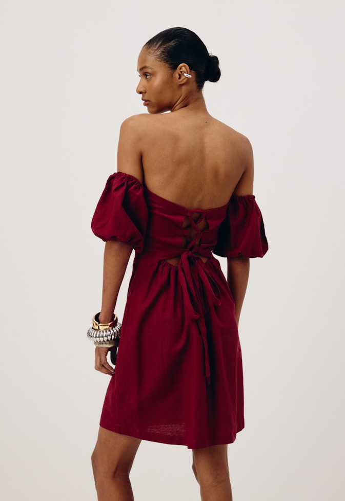 Vestido Ombro a Ombro Manga Balonê