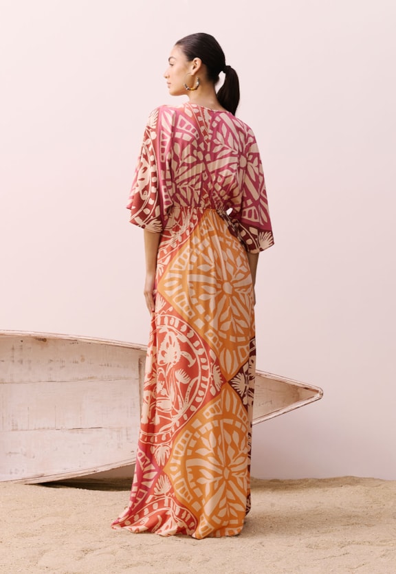 Vestido Passador Assimétrico Estampado Tucupi Vista Traseira