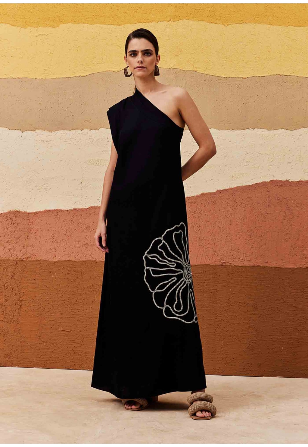 Vestido Um Ombro Só Bordado Folha Frente